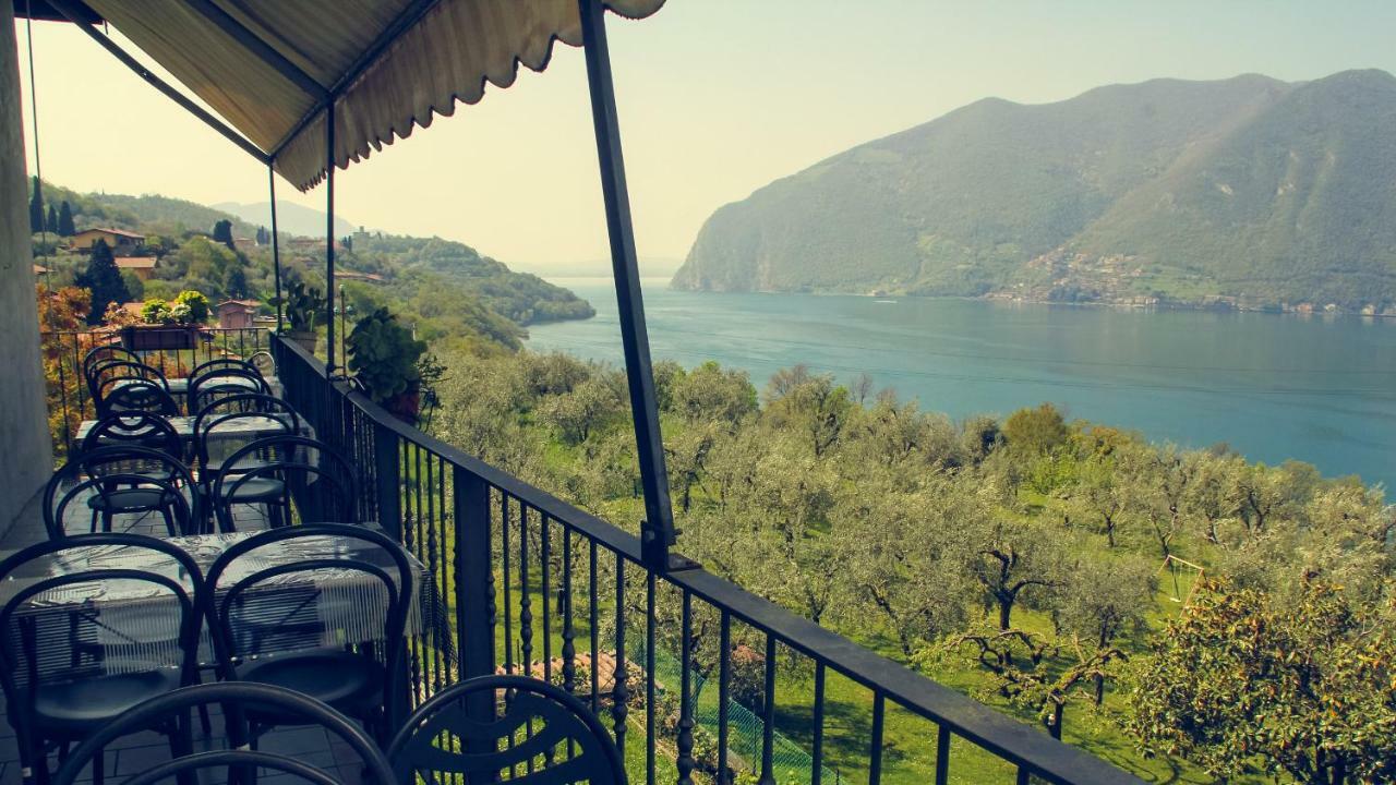 B&B Tina Monte Isola Exterior foto
